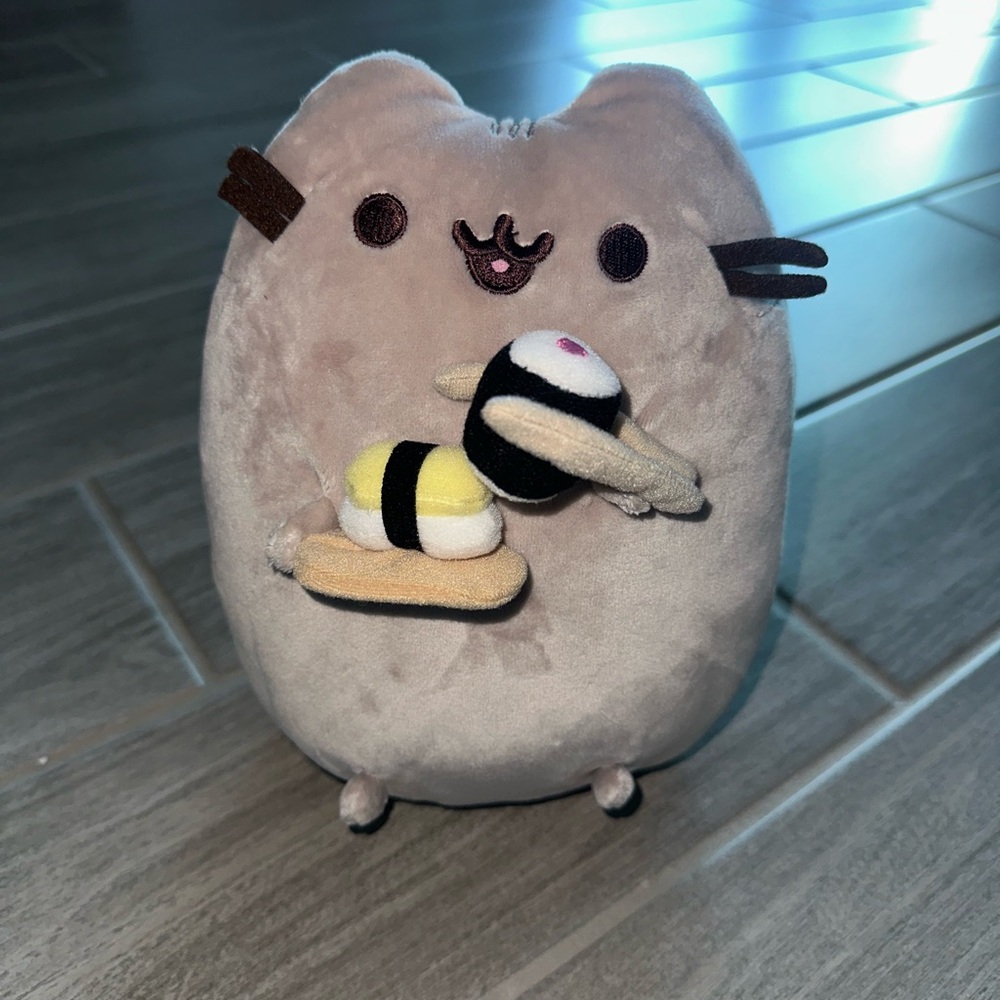 Sushi pusheen plush